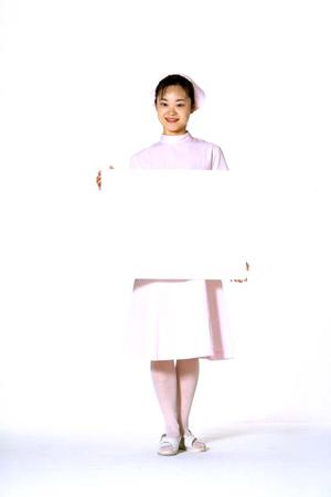 ケロイドはレーザー治療で治しましょう