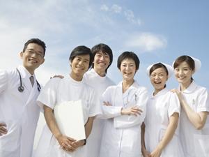 ベテランの歯科医に診てもらえます